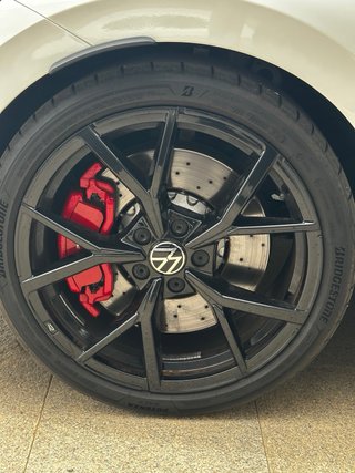 Volkswagen Golf 2023