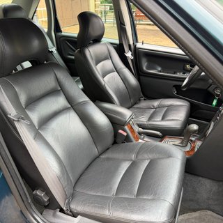 Volvo S70 2.5T EXCLUSIVE AUTO