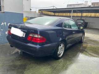 Mercedes-Benz  CLK 320