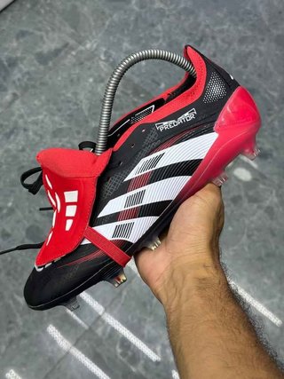 Zapatillas Fútbol Adidas Predator Negras Rojas