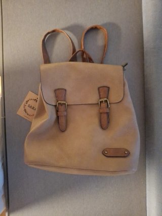 Mochila bolso beige y marrón