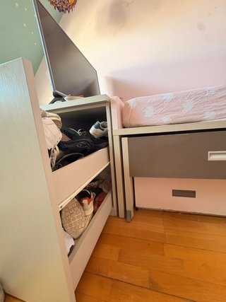 Cama nido y armario habitación juvenil