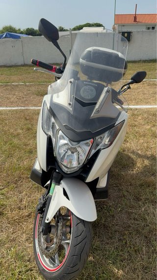Honda Integra 700 Maxi Scooter Automática