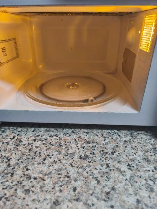 Microondas SVAN con Grill