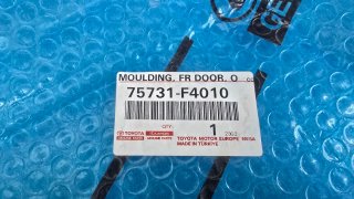 Moldura puerta Toyota