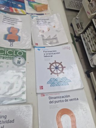 Libros de grados de diferentes cursos