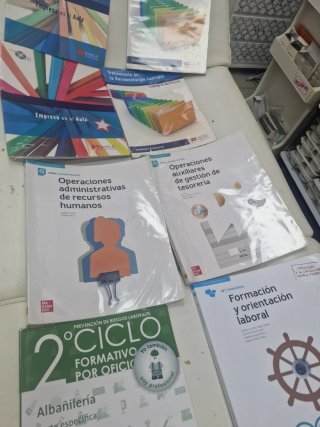 Libros de grados de diferentes cursos