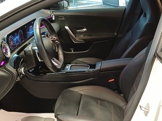 Mercedes-Benz Clase CLA 200 COUPE-2025