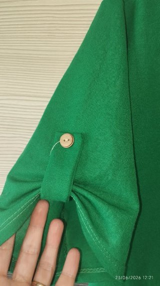 Blusón verde talla única Boutique Italiana