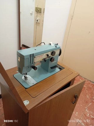 Máquina de coser Singer