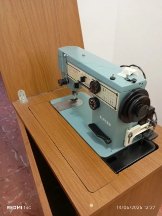 Máquina de coser Singer
