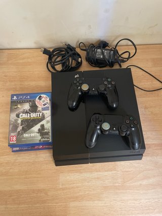 PS4 (PlayStation 4) Negra + 2 Mandos + Juego