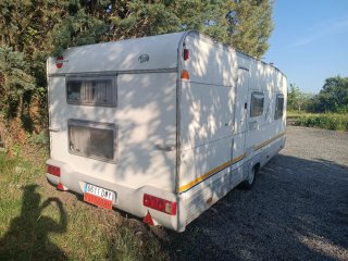 Caravana Bürstner Fun 490 TK Sportive con mover