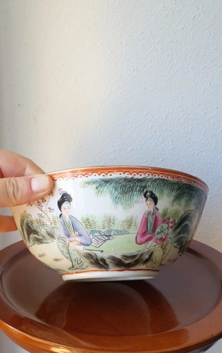 Cuenco de porcelana china pintado a mano