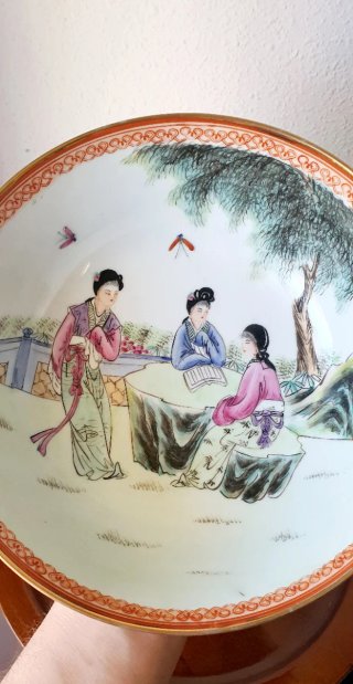 Cuenco de porcelana china pintado a mano