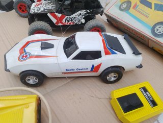 Lote 4 coches radiocontrol (falta mando)