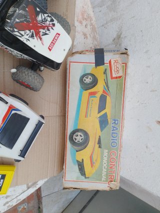 Lote 4 coches radiocontrol (falta mando)