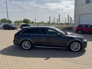 Audi A6 Allroad 2016