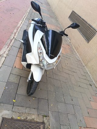 Honda PCX 125 Blanca