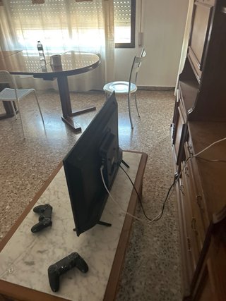 Televisión negra fon nexflix y de todo