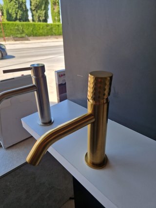 Monomando Lavabo Helios Oro Cepillado GME