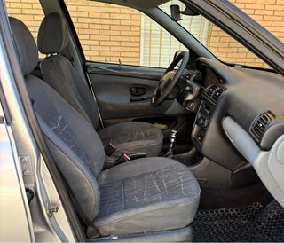 Peugeot 406