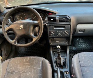 Peugeot 406