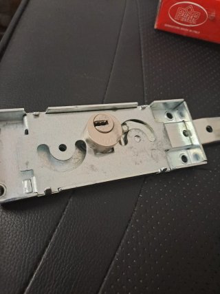 Cerraduras y Llaves de Seguridad
