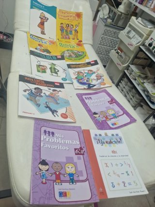 Libros de actividades de vacaciones de primaria