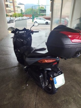 Yamaha XMAX 300 Tech MAX Negra/Gris
