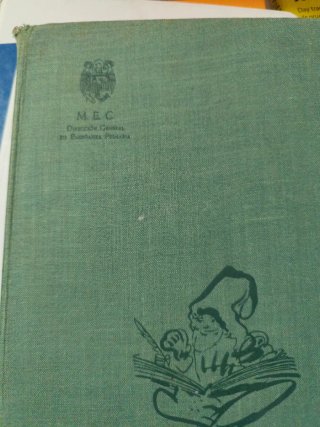 Cuentos, Hermanos Grimm y Hans Christian Andersen.