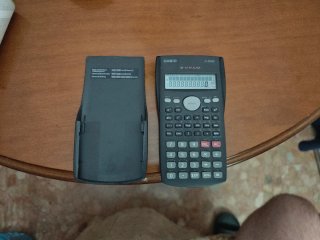 Calculadora Científica Casio fx-82MS