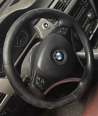 Volante BMW sin airbag