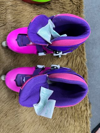 Patines y Casco Infantil Rosa/Morado talla 30 a 32