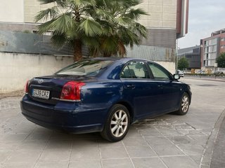 Toyota Avensis 2004