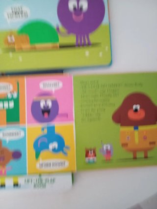 3 Duggee kids books in English verisons