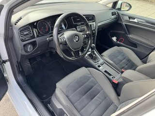 Volkswagen Golf VII 2.0 tdi 150cv R-line