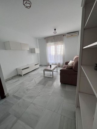 Piso en alquiler en Coria del Río