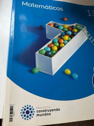 Libro escolar matemáticas y libro de soluciones