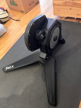 Rodillo Tacx Flux S con casete 11-30