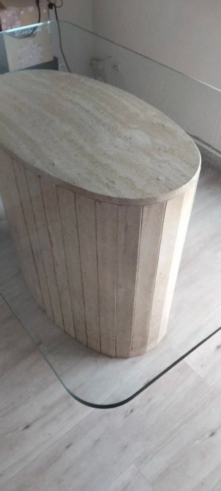 Mesa de comedor de cristal y mármol travertino