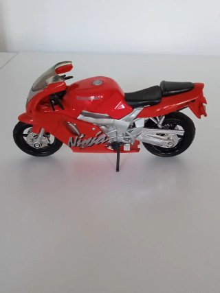 4 Motos de Colección Nuevas