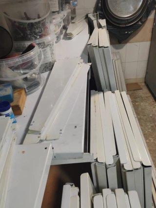 Estanterías metálicas