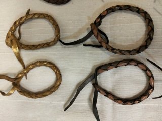 Lote 9 Pulseras Cuero Trenzado Marrón y Dorado