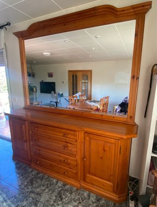 Parador de pino macizo con espejo