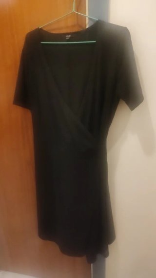 Vestido negro cruzado Kiabi talla M