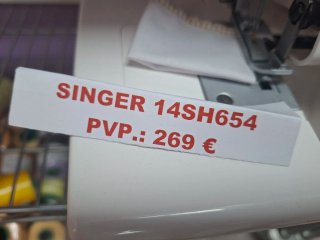 Remalladora Singer 14SH654 4 hilos