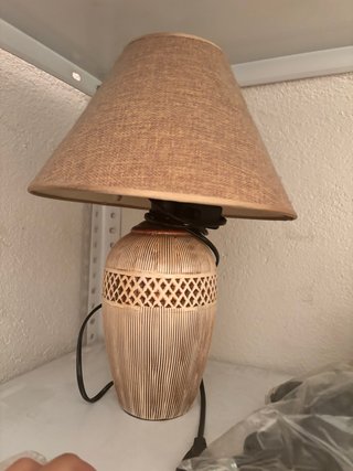 Lámpara de mesa cerámica y tela