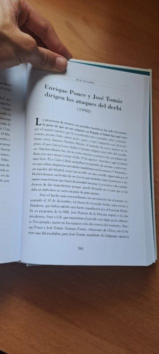 366 historias del fútbol mundial que deberías co..