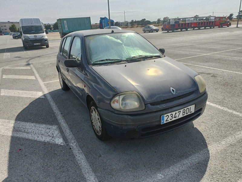 Renault Clio 2000 - foto 1